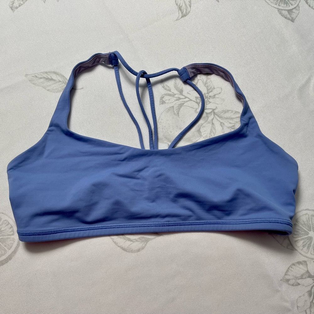 Lululemon Free to Be Sports Bra